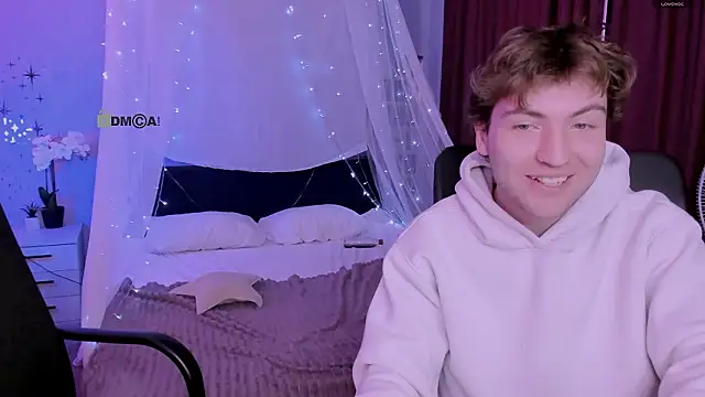 Snapshot of travis_wolf_ chatting on 12, 3, 2026 travis wolf online show from 12, 3, 2026