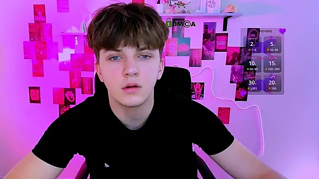 Snapshot of travis_wolf_ chatting on 30, 3, 2026 travis wolf online show from 30, 3, 2026