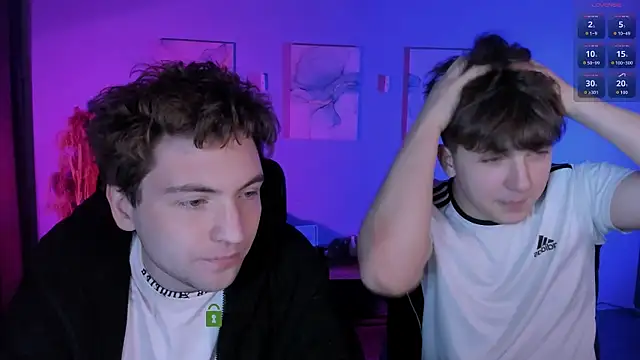 Snapshot of travis_wolf_ chatting on 24, 4, 2026 travis wolf online show from 24, 4, 2026