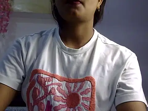 Snapshot of Darlo99 chatting on 11, 9, 2025 Darlo99 online show from 11, 9, 2025