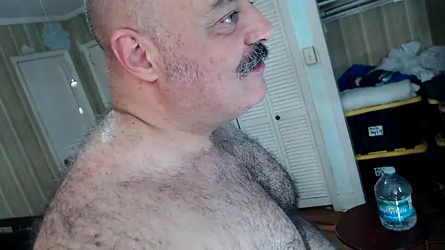 Snapshot of bullmusclejoe chatting on 4, 3, 2026 bullmusclejoe online show from 4, 3, 2026