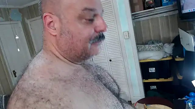 Snapshot of bullmusclejoe chatting on 8, 3, 2026 bullmusclejoe online show from 8, 3, 2026