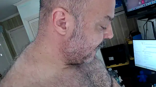 Snapshot of bullmusclejoe chatting on 11, 3, 2026 bullmusclejoe online show from 11, 3, 2026