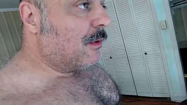 Snapshot of bullmusclejoe chatting on 18, 3, 2026 bullmusclejoe online show from 18, 3, 2026