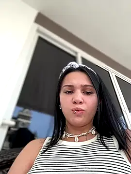 Snapshot of VendiMur chatting on 23, 11, 2025 VendiMur online show from 23, 11, 2025