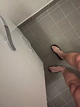 Snapshot of NuclearValue40 chatting on 2, 3, 2026 NuclearValue40 online show from 2, 3, 2026