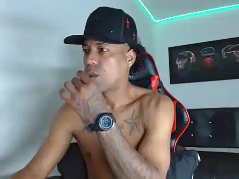 Snapshot of BBC_Black_ chatting on 15, 4, 2026 BBC Black online show from 15, 4, 2026