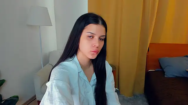 Snapshot of JoCauterucci chatting on 8, 11, 2025 JoCauterucci online show from 8, 11, 2025