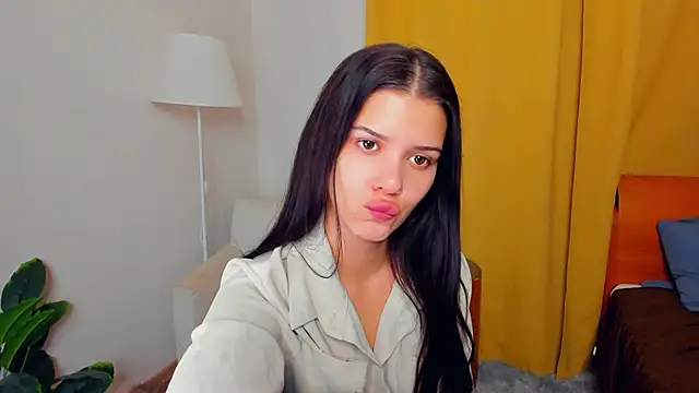 Snapshot of JoCauterucci chatting on 11, 11, 2025 JoCauterucci online show from 11, 11, 2025