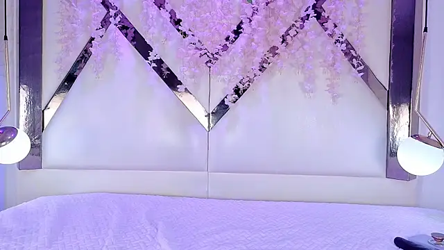 Snapshot of MadameDesade chatting on 7, 3, 2026 MadameDesade online show from 7, 3, 2026