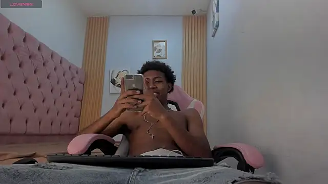 Jax Maliq online show from 14, 11, 2025