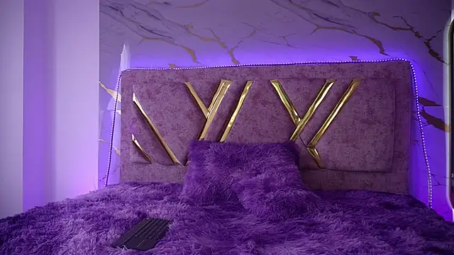 natasha vesper online show from 5, 12, 2025