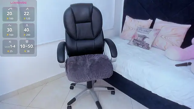 Snapshot of kate_lua chatting on 5, 12, 2025 kate lua online show from 5, 12, 2025