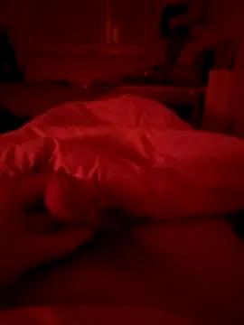 Snapshot of Youngyguy chatting on 16, 12, 2025 Youngyguy online show from 16, 12, 2025