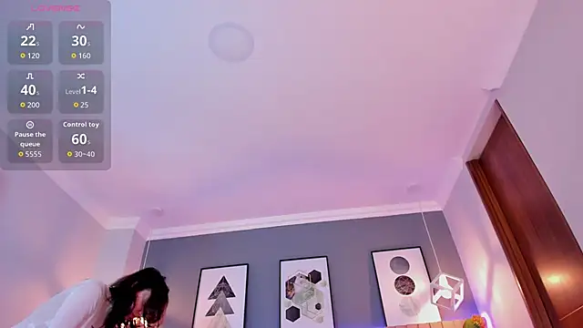 Snapshot of Nina_Ford chatting on 25, 11, 2025 Nina Ford online show from 25, 11, 2025