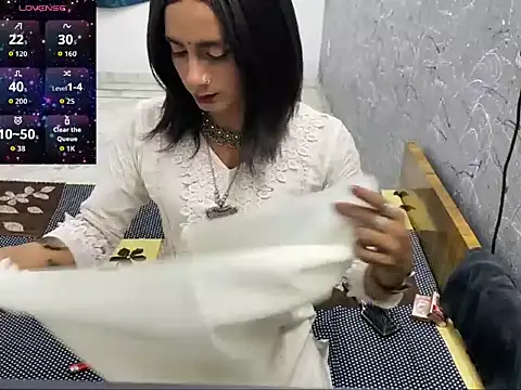 Snapshot of LuvLayla chatting on 24, 6, 2026 LuvLayla online show from 24, 6, 2026