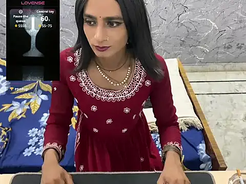 Snapshot of LuvLayla chatting on 26, 7, 2026 LuvLayla online show from 26, 7, 2026
