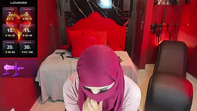 Nayla-Mouna online show from 3, 3, 2026