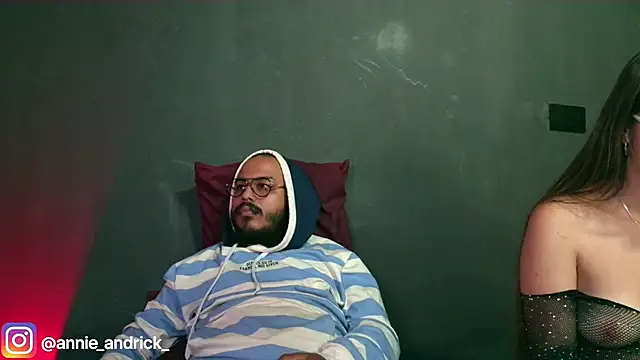 Snapshot of _leda_swan_ chatting on 5, 11, 2025 leda swan online show from 5, 11, 2025