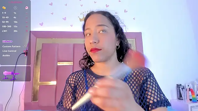 Snapshot of AikoSnow chatting on 28, 10, 2025 AikoSnow online show from 28, 10, 2025