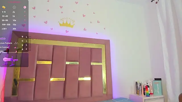 Snapshot of AikoSnow chatting on 15, 11, 2025 AikoSnow online show from 15, 11, 2025