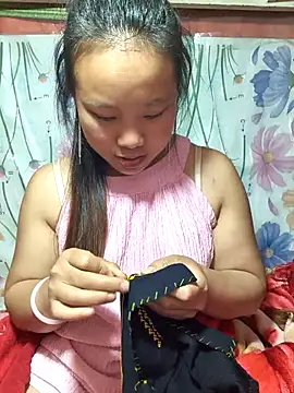 Snapshot of liu-liusexy chatting on 7, 5, 2026 liu-liusexy online show from 7, 5, 2026