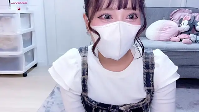 YURi luv online show from 3, 12, 2025