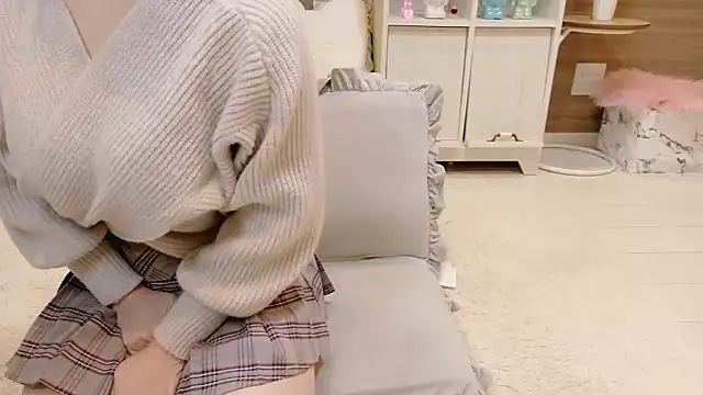 Snapshot of Riria-riri chatting on 6, 10, 2025 Riria-riri online show from 6, 10, 2025