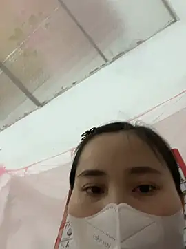 Snapshot of Zinsetka chatting on 9, 4, 2026 Zinsetka online show from 9, 4, 2026