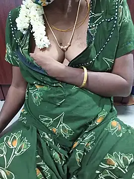Snapshot of umashreetamil chatting on 28, 6, 2026 umashreetamil online show from 28, 6, 2026