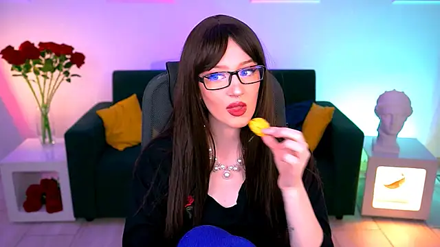 Snapshot of AliceWelch_ chatting on 27, 9, 2025 AliceWelch online show from 27, 9, 2025