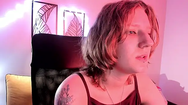 Hailey Foxy online show from 9, 11, 2025