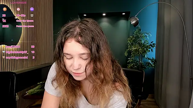 Lina Glow online show from 15, 6, 2026