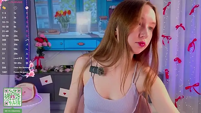 ElfredaTupy online show from 9, 3, 2026