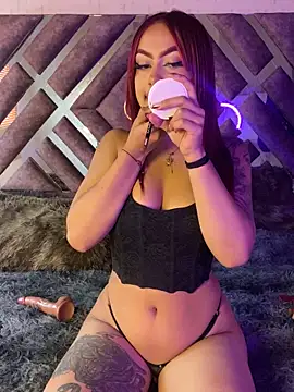 Laila Pink online show from 27, 11, 2025