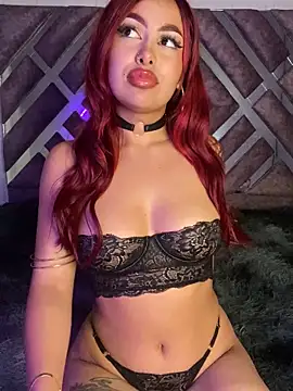 Laila Pink online show from 18, 12, 2025