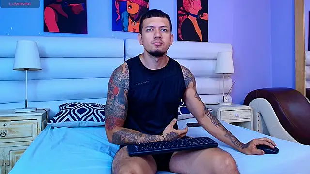 Snapshot of Dante_Flamee chatting on 22, 7, 2026 Dante Flamee online show from 22, 7, 2026