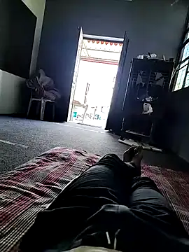 Snapshot of HIIMSINGLEBOY chatting on 29, 10, 2025 HIIMSINGLEBOY online show from 29, 10, 2025