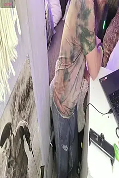 Snapshot of JuliCarl chatting on 15, 4, 2026 JuliCarl online show from 15, 4, 2026