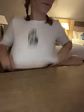 Snapshot of d3luluxx chatting on 21, 12, 2025 d3luluxx online show from 21, 12, 2025