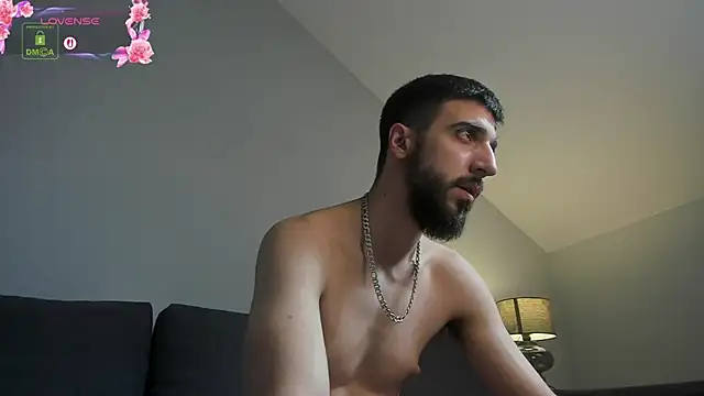 Snapshot of Zeyn_Edwards chatting on 14, 3, 2026 Zeyn Edwards online show from 14, 3, 2026