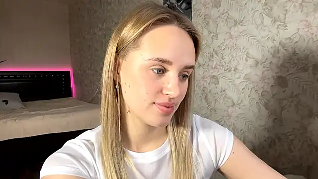 ElisabetLorney online show from 25, 11, 2025