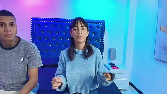 Snapshot of Damian_and_roxanne chatting on 6, 10, 2025 Damian and roxanne online show from 6, 10, 2025