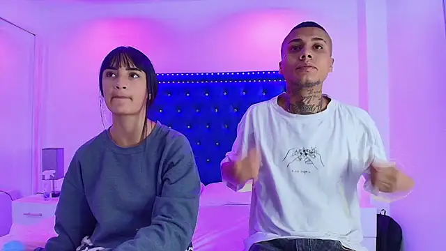 Snapshot of Damian_and_roxanne chatting on 30, 11, 2025 Damian and roxanne online show from 30, 11, 2025