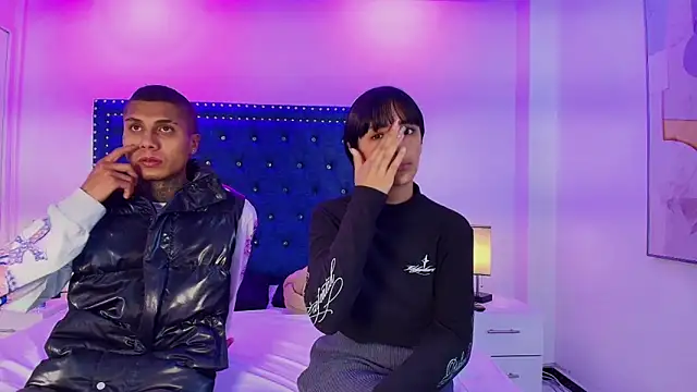 Damian and roxanne online show from 7, 4, 2026