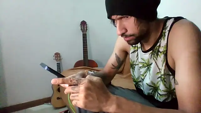 Snapshot of Alejandro92_cali chatting on 24, 6, 2026 Alejandro92 cali online show from 24, 6, 2026