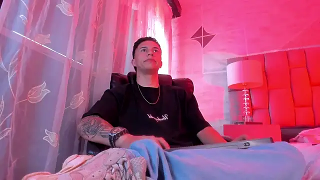 liaamsmiith  online show from 1, 3, 2026