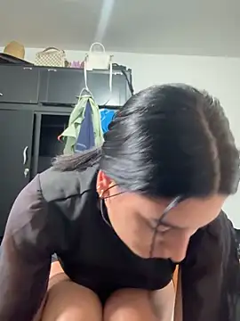 Scarlett 12 online show from 27, 9, 2025