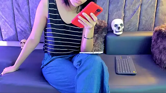 Snapshot of Rowan_Mills chatting on 23, 9, 2025 Rowan Mills online show from 23, 9, 2025