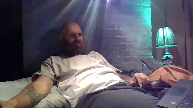 Snapshot of Cowboy815 chatting on 13, 11, 2025 Cowboy815 online show from 13, 11, 2025